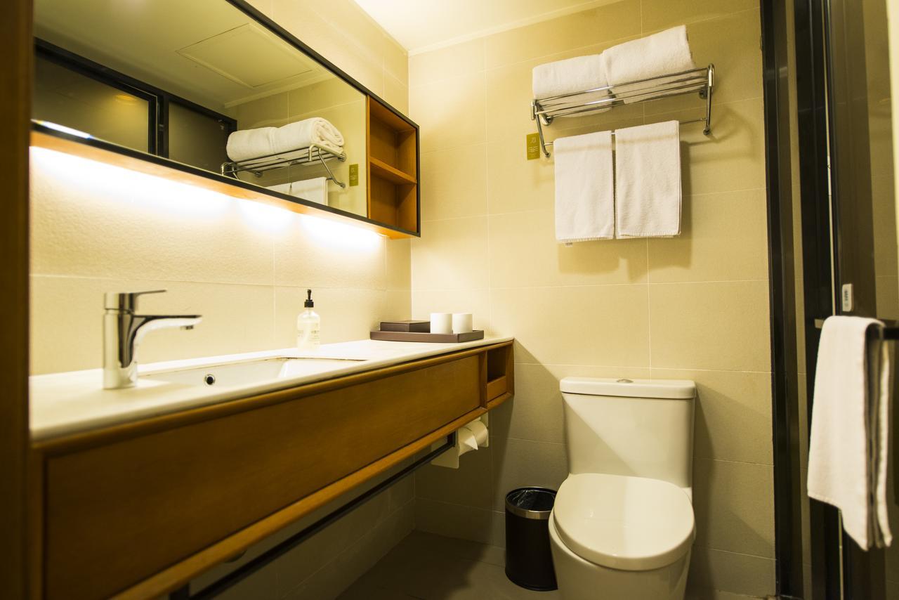 Ji Hotel Shanghai Kangqiao Xiupu Road エクステリア 写真